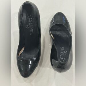 Chanel Pumps